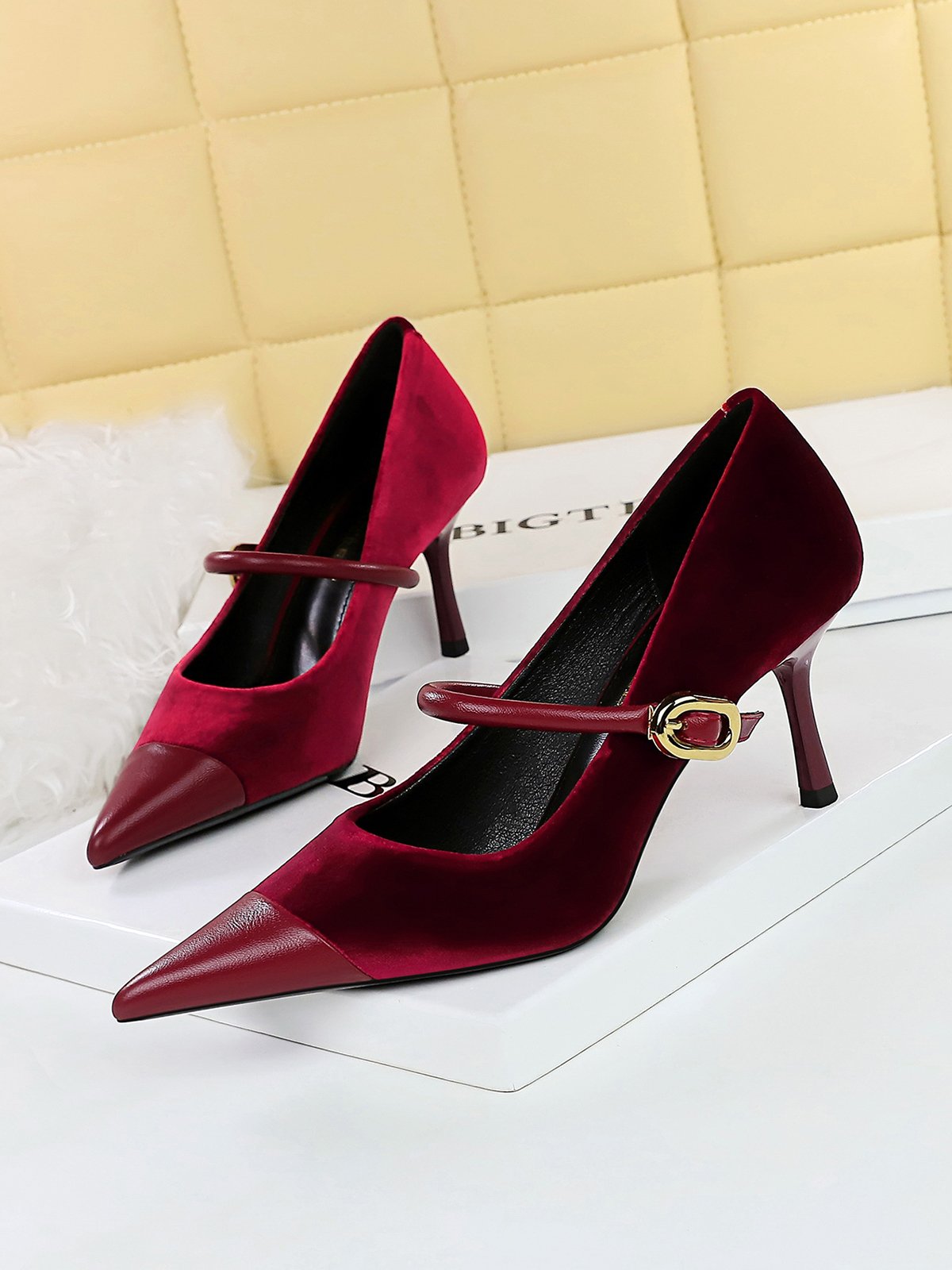 Elegant Plain Height Increasing Adjustable Buckle Block Heel Mary Jane Split Joint